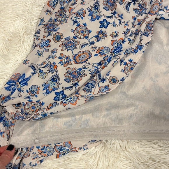 Lush Cream Blue Floral Wrap Top Summer Dress woman’s Size M - Picture 7 of 10